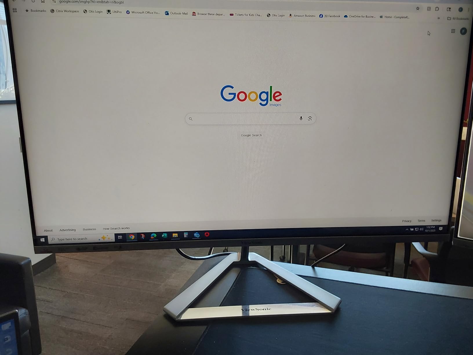 ViewSonic VX3276-4K-MHD 32 Inch 4K UHD Monitor with Ultra-Thin Bezels, HDR10 HDMI and DisplayPort for Home and Office - Customer Photo 2