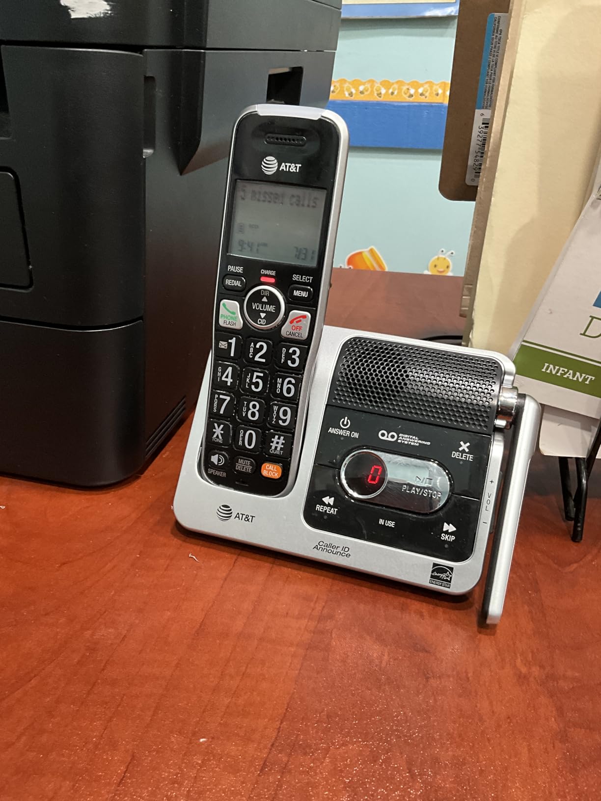 AT&T BL102-2 DECT 6.0 2-Handset Cordless Phone for Home with Answering Machine, Call Blocking, Caller ID Announcer, Audio Assist, Intercom, and Unsurpassed Range, Silver/Black - Customer Photo 1