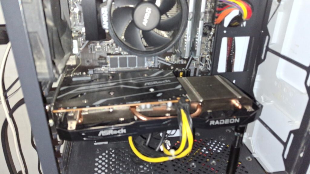 ASRock AMD Radeon RX 6600 Challenger D 8GB GDDR6 DisplayPort 14Gbps HDMI 0dB Silent Cooling 128-bit 7680 x 4320 Dual Fan Graphics Card PCI Express 4.0 x8 8-pin - Customer Photo 1