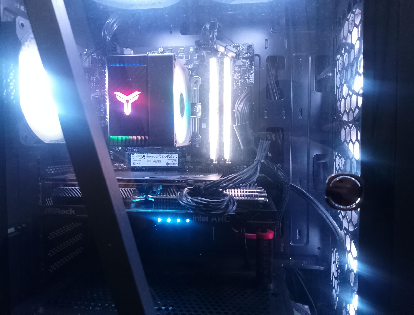 ASRock Intel Arc A380 Challenger ITX 6GB OC Graphics Card | Single Slot ITX | 2250 MHz | 6GB GDDR6 | DisplayPort 2.0 | HDMI 2.0b | 0dB Cooling | 8K Support | 500W | DirectX 12 Ultimate | PCle 4.0 Customer Review ASRock Intel Arc A380 Challenger ITX 6GB OC Graphics Card | Single Slot ITX | 2250 MHz | 6GB GDDR6 | DisplayPort 2.0 | HDMI 2.0b | 0dB Cooling | 8K Support | 500W | DirectX 12 Ultimate | PCle 4.0 - Customer Photo 1