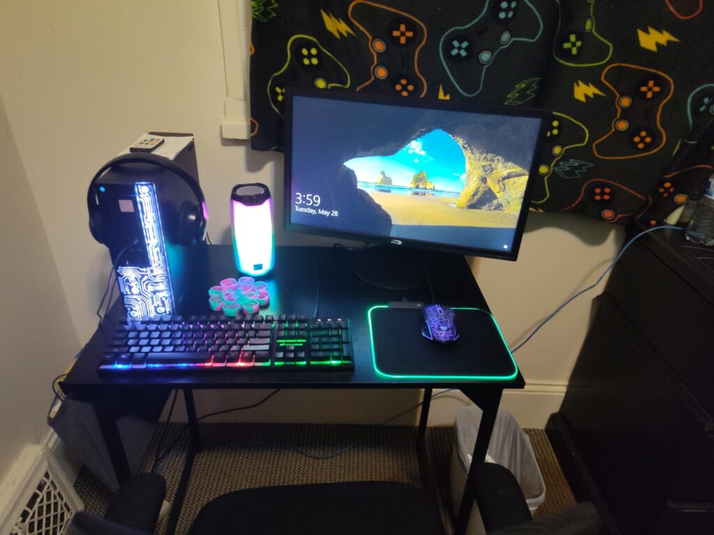 Dell Gaming OptiPlex Desktop RGB Computer PC, Intel Core i7, GeForce GT 1030 2GB GDDR5, 16GB RAM, 512GB SSD, 24 Inch HDMI Monitor, Keyboard Mouse and Headset, WiFi, Windows 11 Pro (Renewed) - Customer Photo 4