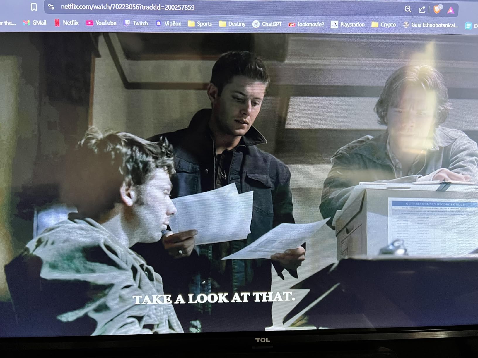 TCL 40-Inch Class S3 1080p LED Smart TV with Roku TV (40S350R, 2023 Model), Compatible with Alexa, Google Assistant, and Apple HomeKit Compatibility, Streaming FHD Television,Black - Customer Photo 2