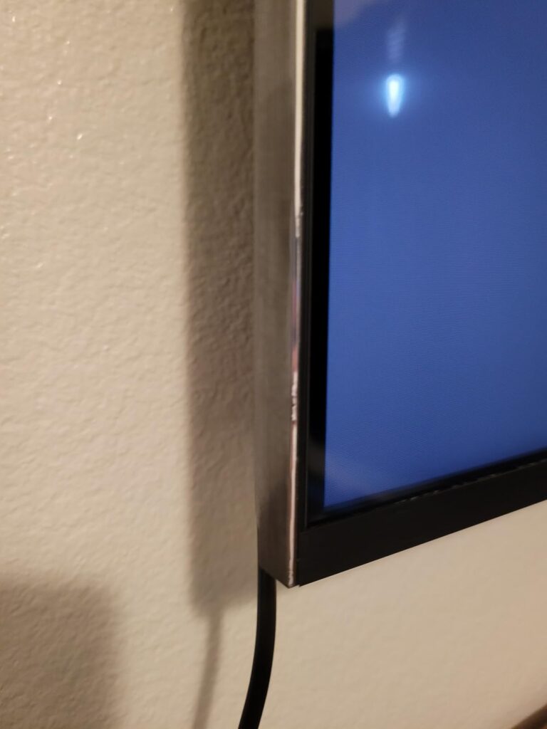 Amazon Fire TV 55" Omni Mini-LED Series, QLED 4K UHD smart TV, Dolby Vision IQ, 144hz gaming mode, Ambient Experience, hands-free with Alexa, 2024 release - Customer Photo 5