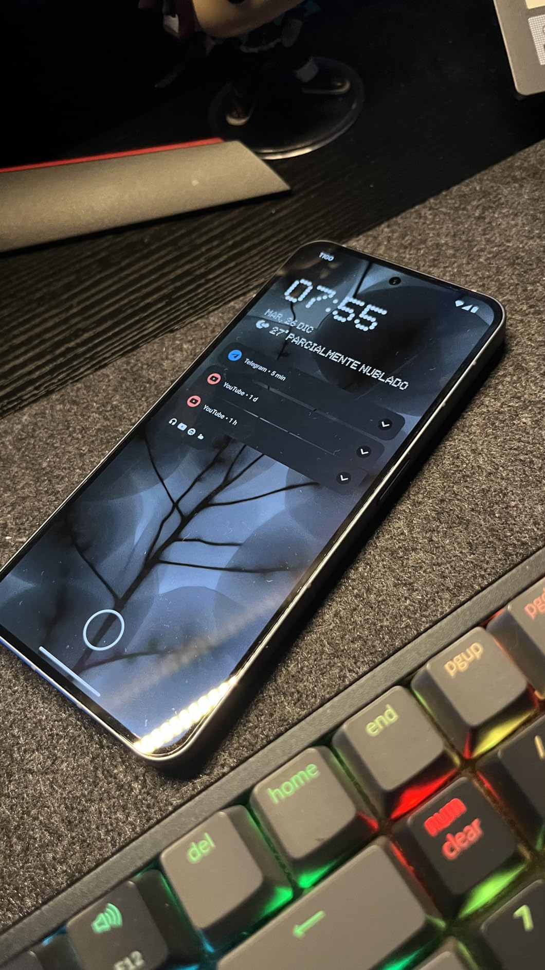 Nothing Phone (2) - 256 GB + 12 GB Ram, Glyph Interface, OS 2.0, 50 MP Dual Camera,OIS, 6.7