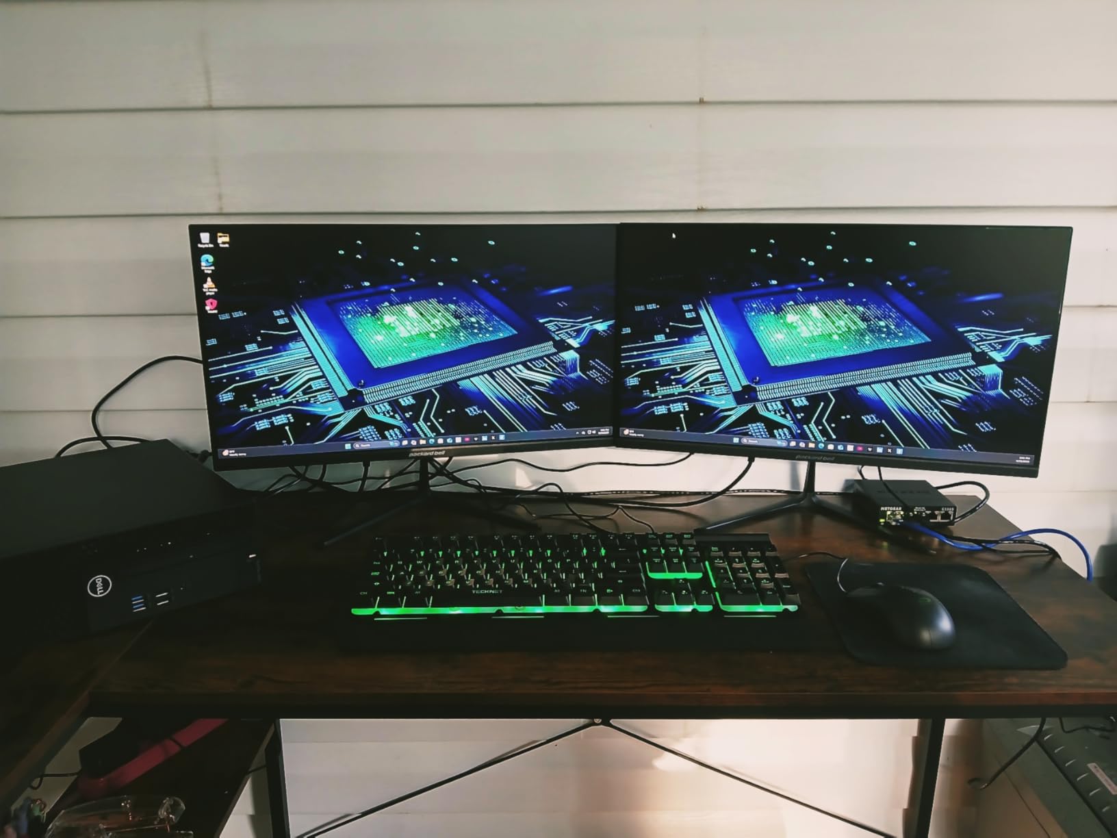 Dell Optiplex 3060 Desktop Computer | Intel i5-8500 (3.2) | 32GB DDR4 RAM | 1TB SSD Solid State | Built in WiFi | Bluetooth | Windows 11 Professional | Home or Office PC (Renewed) - Customer Photo 2