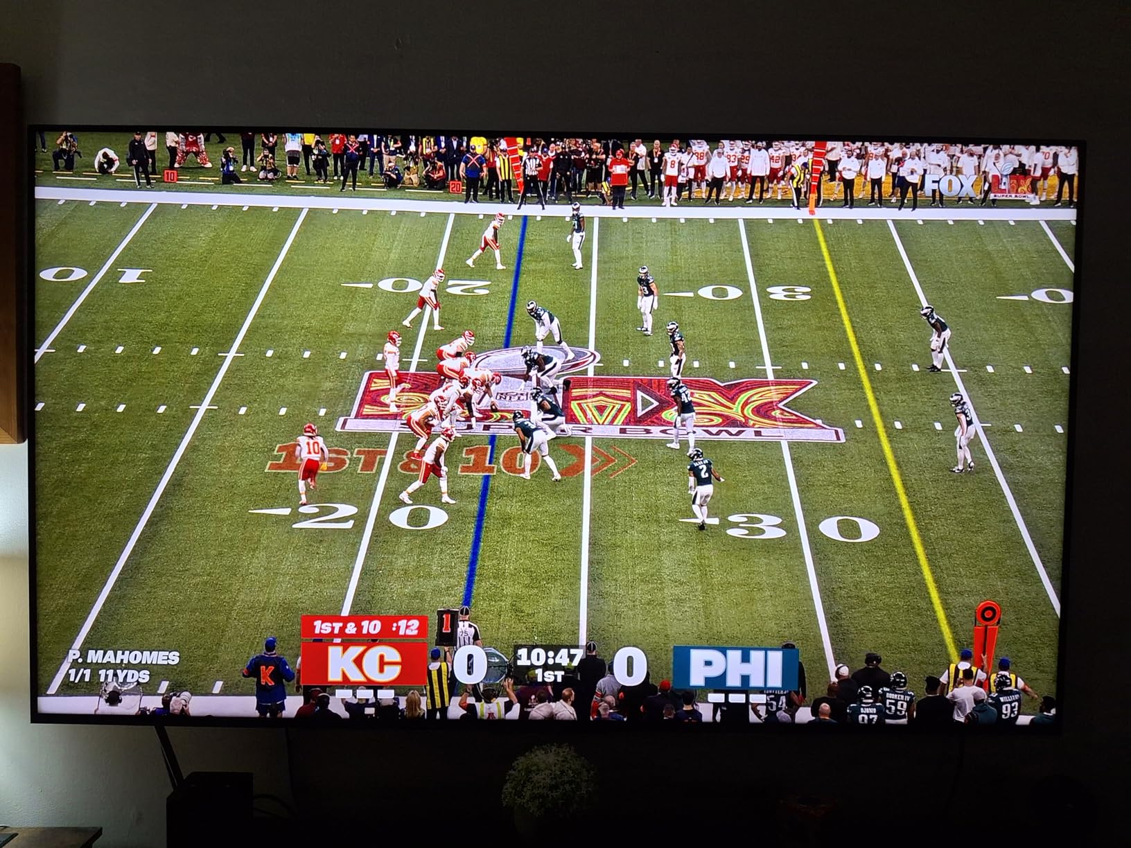 Hisense 55-Inch Class U8 Series Mini-LED ULED 4K UHD Google Smart TV (55U8N) - QLED, Dolby Vision IQ, Dolby Atmos, Full Array Local Dimming Pro, 144Hz Game Mode Pro, Alexa Compatibility - Customer Photo 3