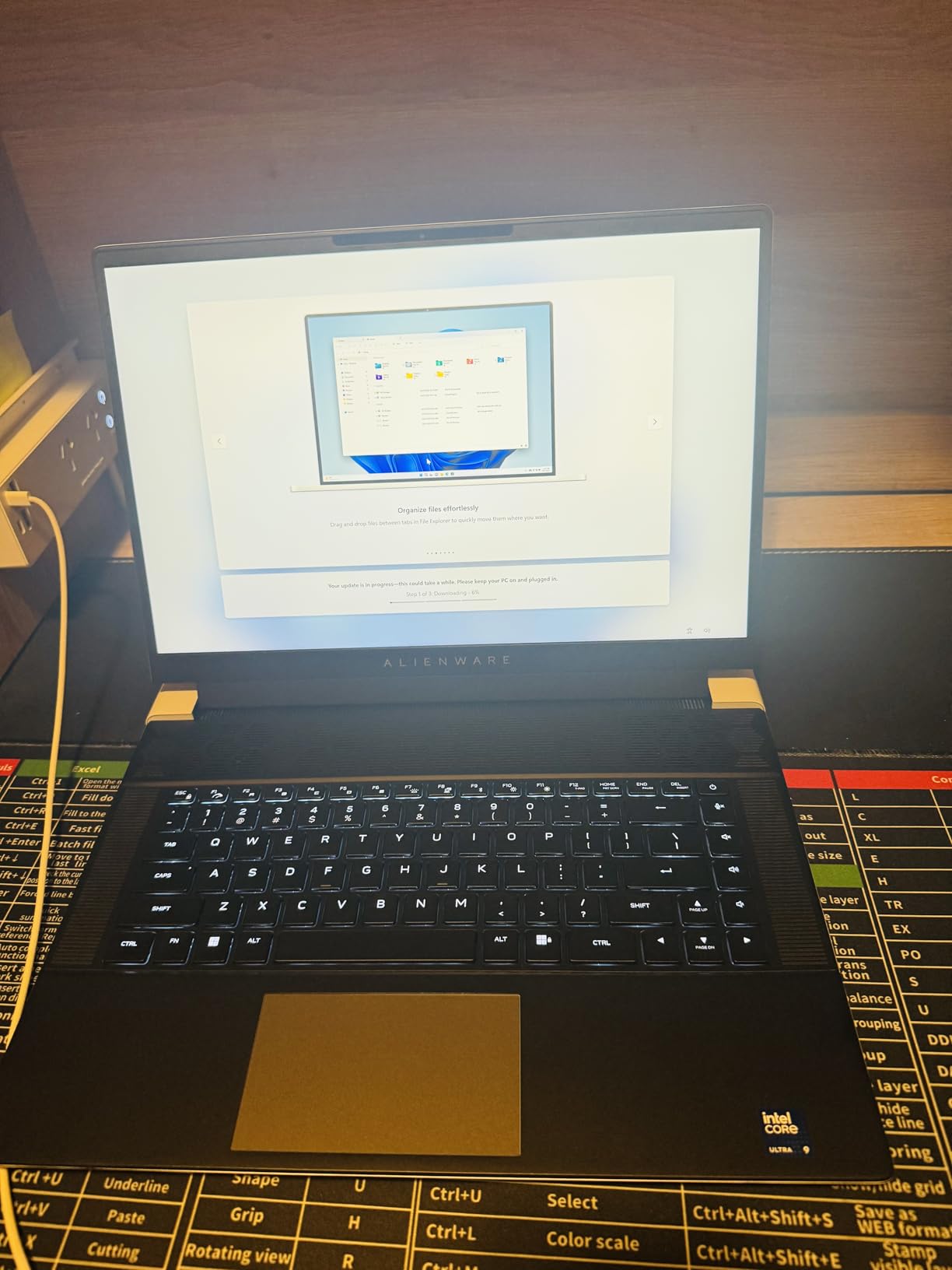 Alienware X16 R2 Gaming Laptop - 16-inch QHD+ 240Hz 3ms Display, Intel Core Ultra 9-185H, 32GB LPDDR5X RAM, 1TB SSD, NVIDIA GeForce RTX 4080 12GB GDDR6, Windows 11 Home, Onsite Service - Lunar Silver - Customer Photo 1