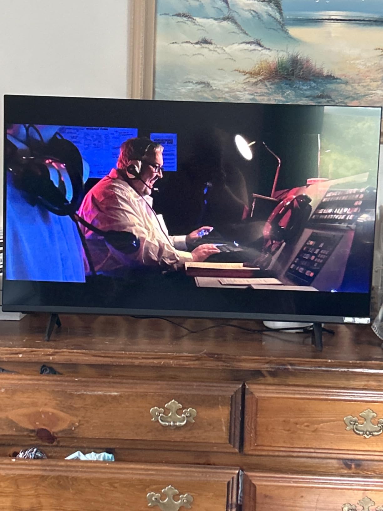 VIZIO 43-inch Quantum 4K QLED HDR Smart TV w/Dolby Vision HDR, 120fps @1080p PC Gaming, WiFi 6, Bluetooth Headphone Capable, Apple AirPlay, Google Cast Built-in (VQD43M-0801, New) - Customer Photo 1