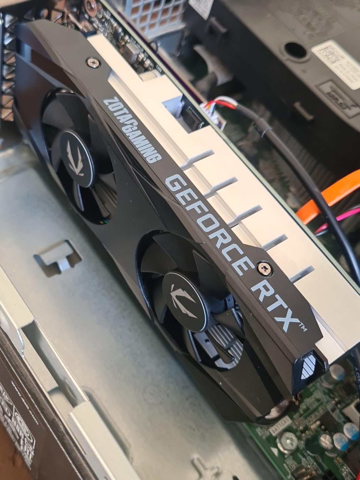 ZOTAC Gaming GeForce RTX 3050 6GB GDDR6 Solo 96-bit 14 Gbps PCIE 4.0 Super Compact Gaming Graphics Card, ZT-A30510G-10L - Customer Photo 1