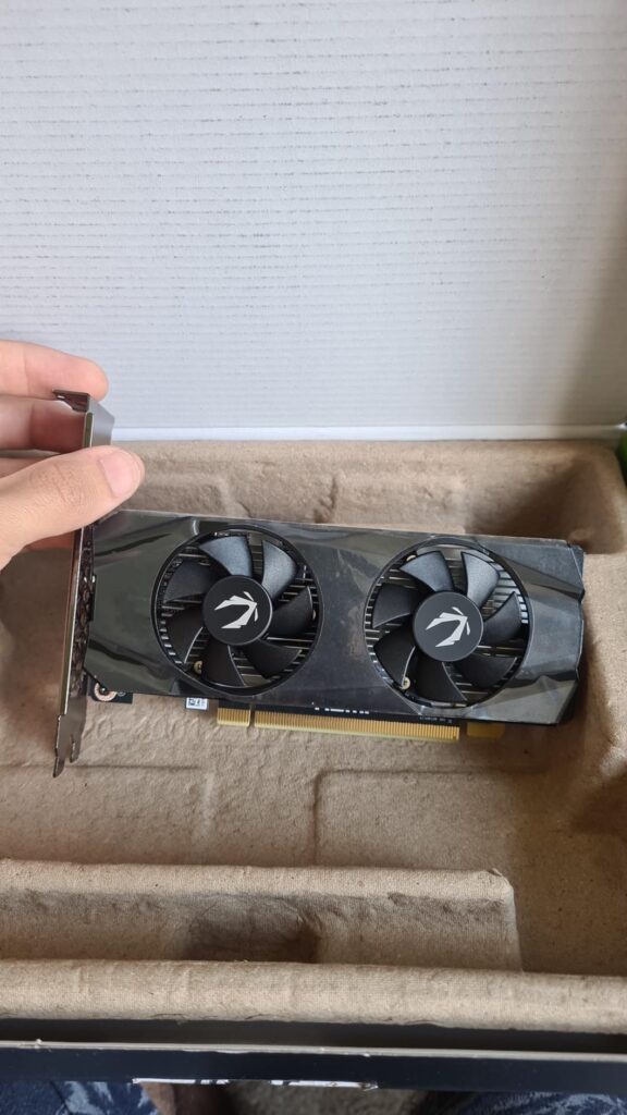 ZOTAC Gaming GeForce RTX 3050 6GB GDDR6 Solo 96-bit 14 Gbps PCIE 4.0 Super Compact Gaming Graphics Card, ZT-A30510G-10L - Customer Photo 2