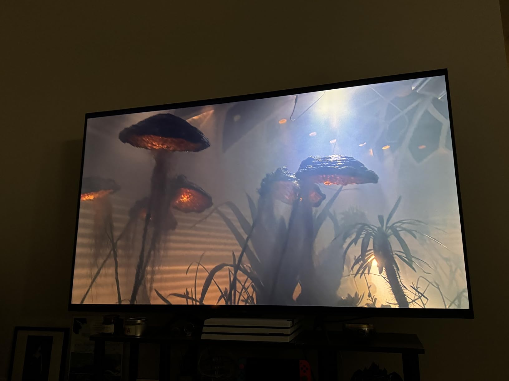 TCL 55-Inch Class QM6K Series QD-Mini LED 4K UHD Google Smart TV Best Value Mini-LED TV - QLED, 144hz, 240hz Gaming Rate, High Contrast Screen, Onkyo Audio, Dolby Atmos (55QM6K, 2025 Model) - Customer Photo 4