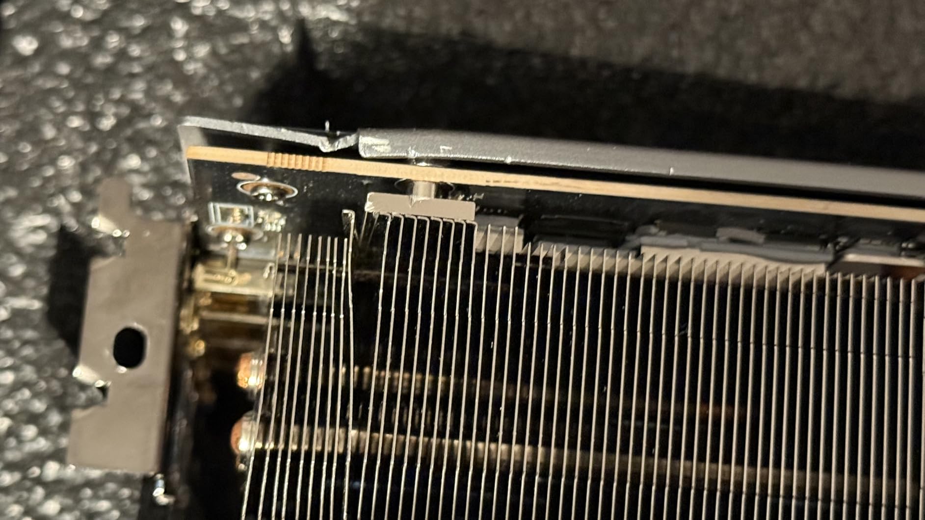 GIGABYTE GeForce RTX 5090 WINDFORCE OC 32G Graphics Card, WINDFORCE Cooling System, 32GB 512-bit GDDR7, GV-N5090WF3OC-32GD Video Card - Customer Photo 3