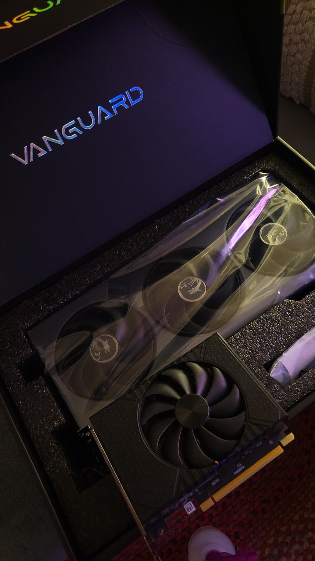 MSI Gaming RTX 5090 32G Vanguard SOC Graphics Card (32GB GDDR7, 512-bit, Extreme Performance: 2527 MHz, DisplayPort x3 2.1a, HDMI 2.1b, NVIDIA Blackwell Architecture) - Customer Photo 1