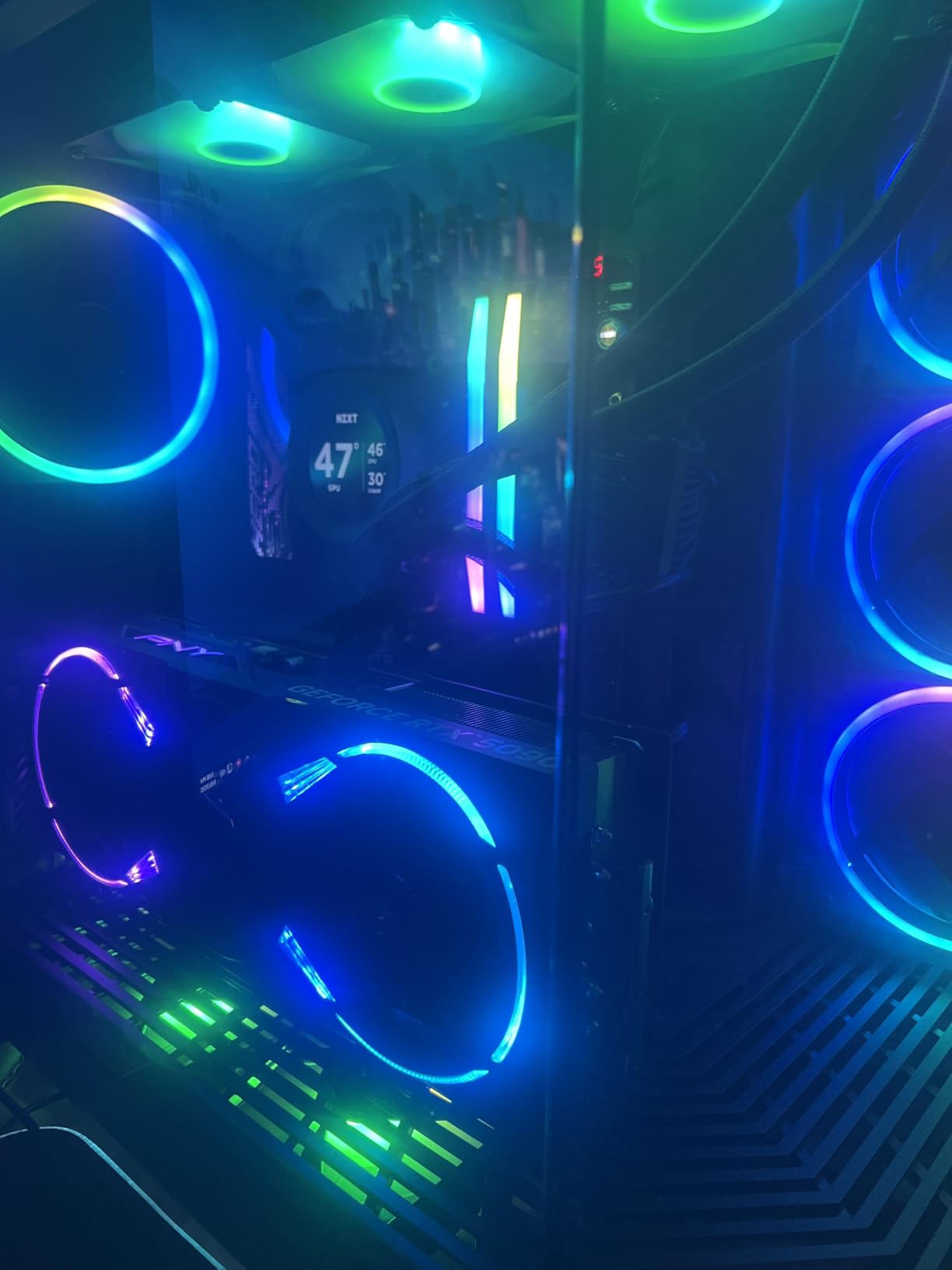 PNY NVIDIA GeForce RTX™ 5090 Epic-X™ ARGB OC Triple Fan, Graphics Card (32GB GDDR7, 512-bit, Boost Speed: 2625 MHz, PCIe® 5.0, HDMI®/DP 2.1, 3.5-Slot, NVIDIA Blackwell Architecture, DLSS 4) - Customer Photo 1