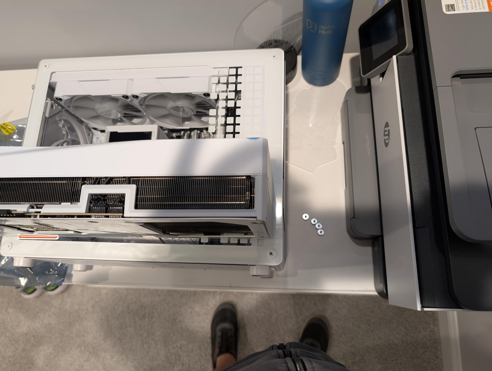 GIGABYTE AORUS GeForce RTX 5090 Master ICE 32G Graphics Card, WINDFORCE Cooling System, 32GB 512-bit GDDR7, GV-N5090AORUSM ICE-32GD Video Card - Customer Photo 1