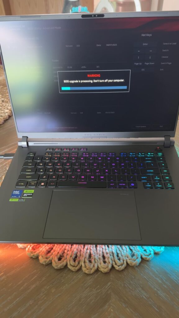 ASUS ROG Strix G16 (2025) Gaming Laptop, 16 ASUS ROG Strix G16 (2025) Gaming Laptop, 16" ROG Nebula 16:10 2.5K 240Hz/3ms, NVIDIA® GeForce RTX™ 5080, Intel® Core Ultra 9 275HX, 32GB DDR5, 1TB PCIe Gen 4 SSD, Wi-Fi 7, Windows 11 Home, G615LW-AS96 - Customer Photo 2