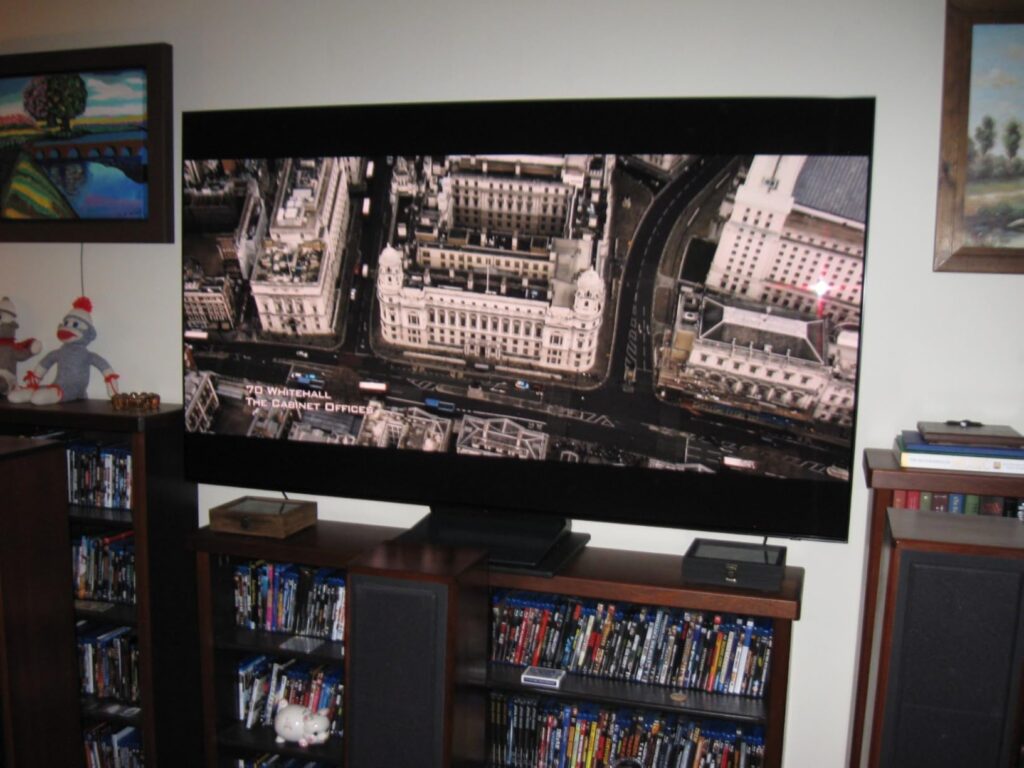 SAMSUNG 65-Inch Class OLED S90F 4K Smart TV (2025 Model) NQ4 AI Gen3 Processor, 4K AI Upscaling Pro, OLED HDR +, Motion Xcelerator 144Hz, Samsung Vision AI, Alexa Built-in - Customer Photo 2