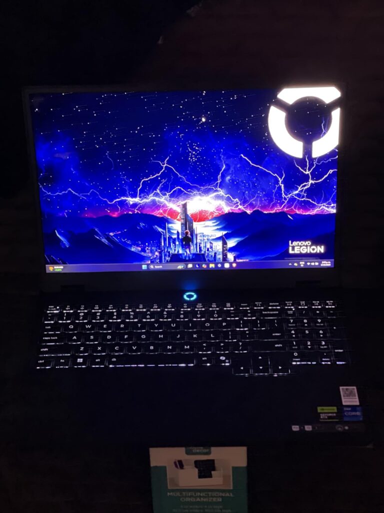Lenovo Legion 5i – Gaming Laptop - Intel® Core™ i7-14700HX - 15" 2.5K WQXGA PureSight OLED Display–165Hz Refresh Rate–NVIDIA® GeForce RTX™ 5070 – 16 GB Memory – 1 TB Storage – 3 Months of PC GamePass - Customer Photo 1
