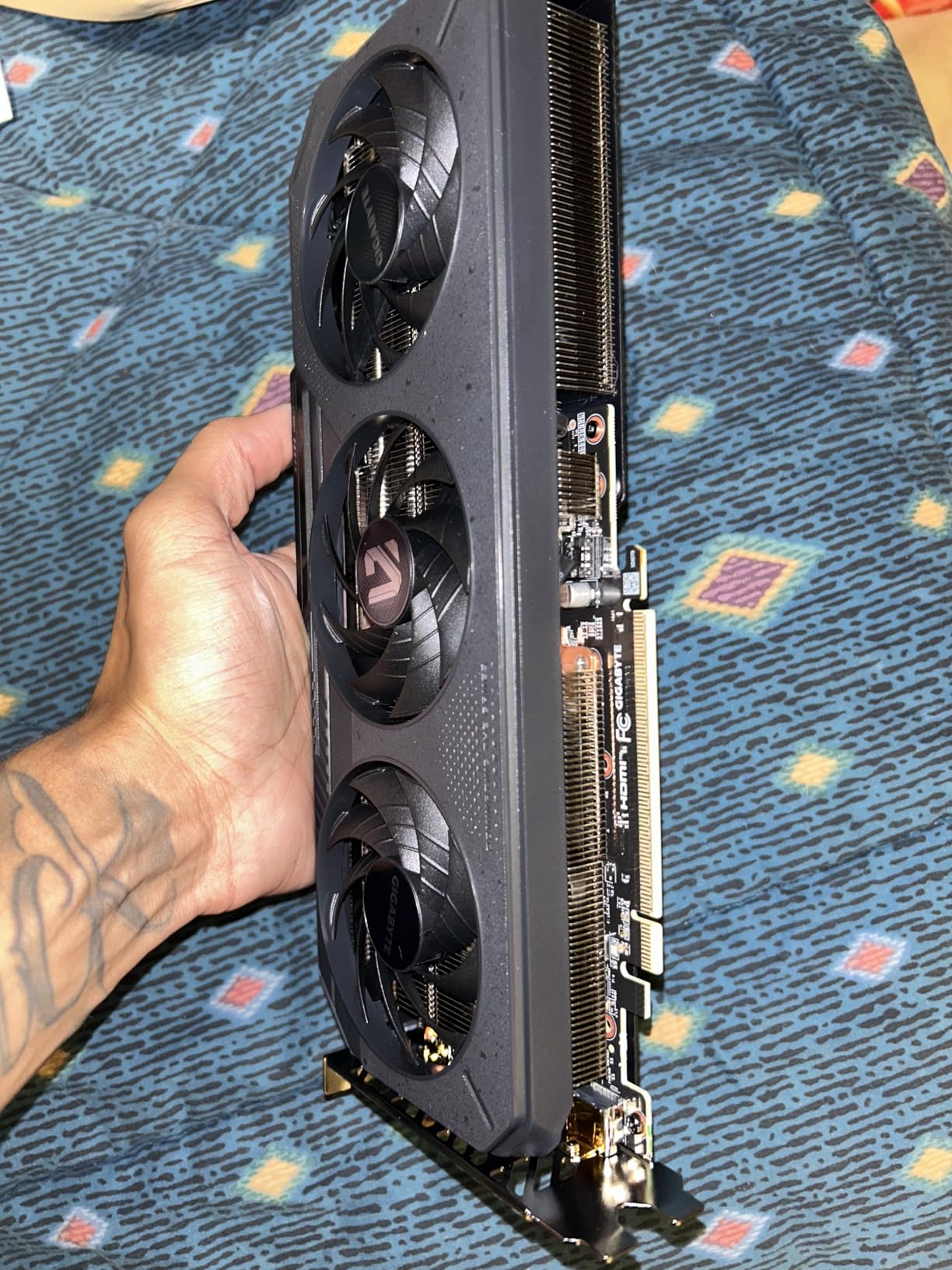 GIGABYTE Radeon RX 9060 XT Gaming OC 16G Graphics Card, PCIe 5.0, 16GB GDDR6, GV-R9060XTGAMING OC-16GD Video Card - Customer Photo 3