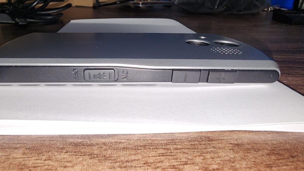 A400 Pro Silver - Large Button Cell Phone for Seniors丨4G LTE Unlocked Phones with SOS Button丨2MP Rear Camera丨Charging Dock丨1800mAh丨Dual SIM丨Speed Dial丨Volume Boost丨Hands-free丨Dumb Phone丨USB-C - Customer Photo 2