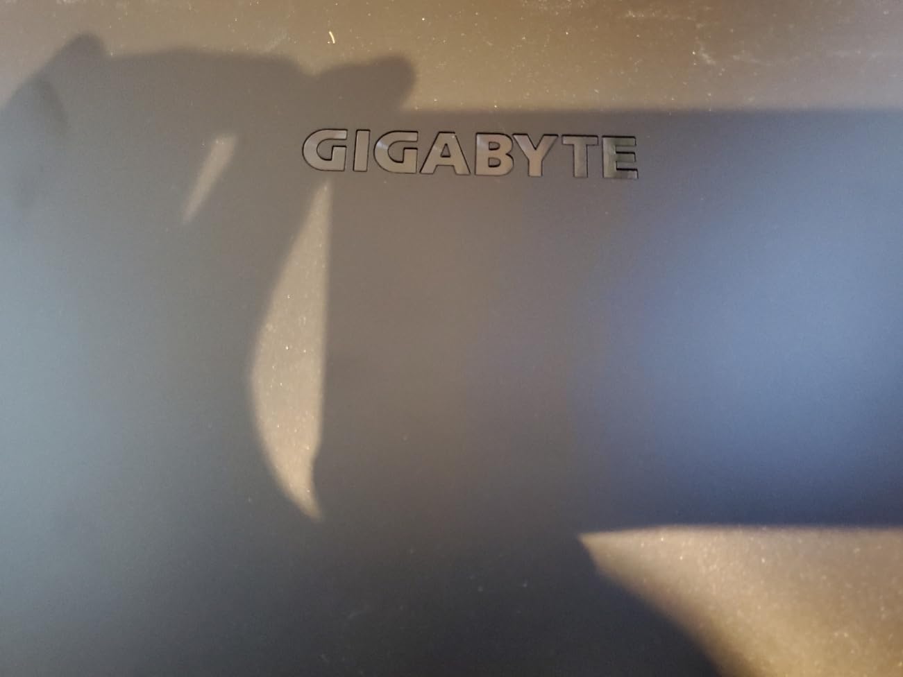 GIGABYTE - Gaming A16 Gaming Laptop - 165Hz 1920x1200 WUXGA - NVIDIA GeForce RTX 5070 - Intel i7-13620H - 1TB SSD with 32GB DDR5 RAM - Windows 11 Home AD Gaming A16 CWHI3US864SH - Customer Photo 3