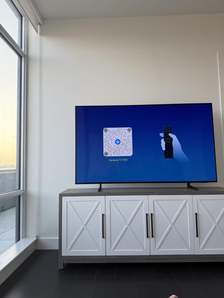 SAMSUNG 77-Inch Class OLED S84F Series Samsung Vision AI Smart TV (2025 Model, 77S84F) NQ4 AI Gen2 Processor, 4K AI Upscaling, OLED HDR, Pantone Validated, Motion Xcelerator 120Hz - Customer Photo 2