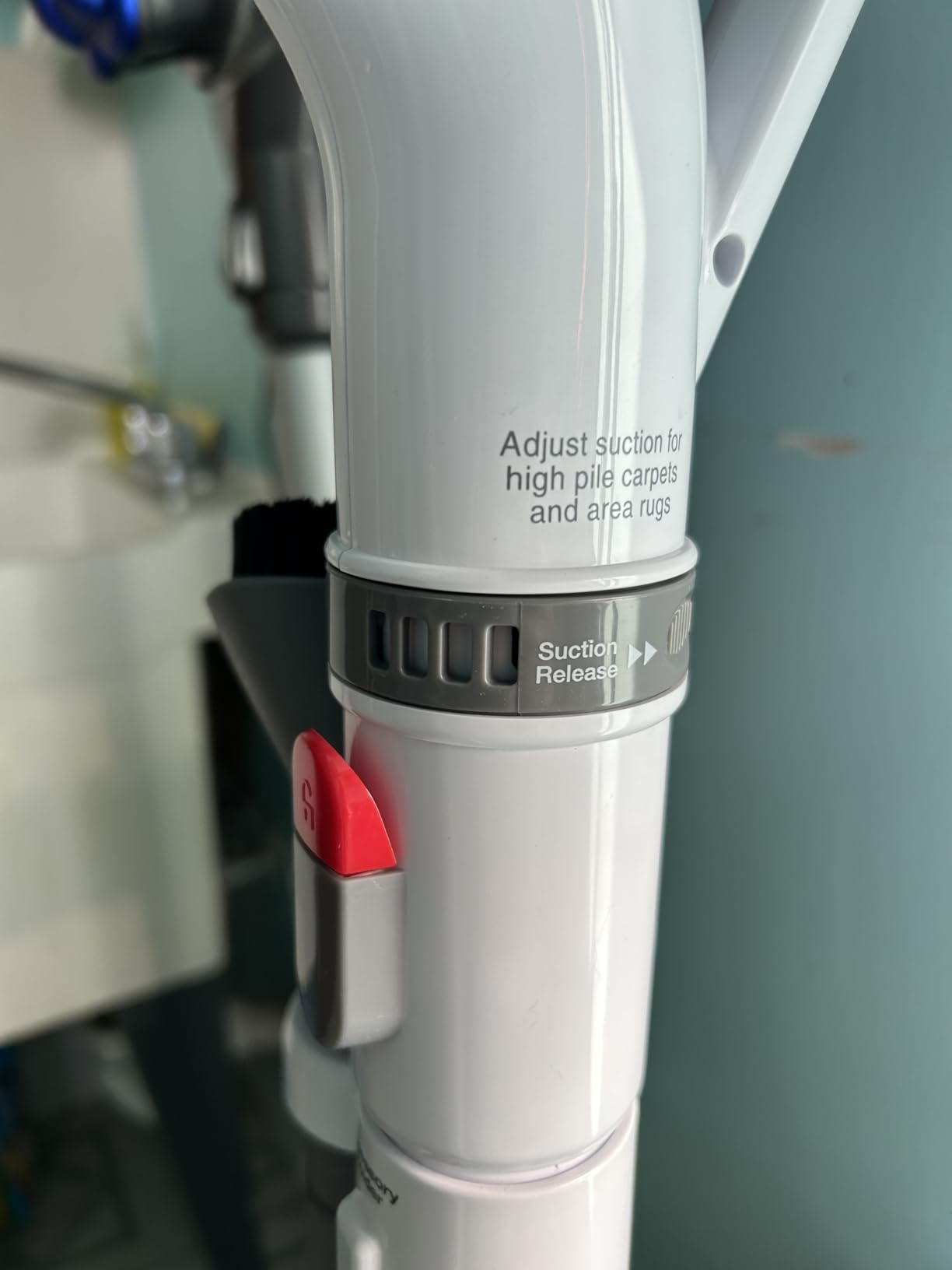 Shark NV352 Navigator Lift Away Upright Vacuum, Hepa Filter, Anti-Allergen Technology, Swivel Steering, Ideal for Carpet, Stairs, & Bare Floors, with Wide Upholstery & Crevice Tools, Lavender - Customer Photo 3