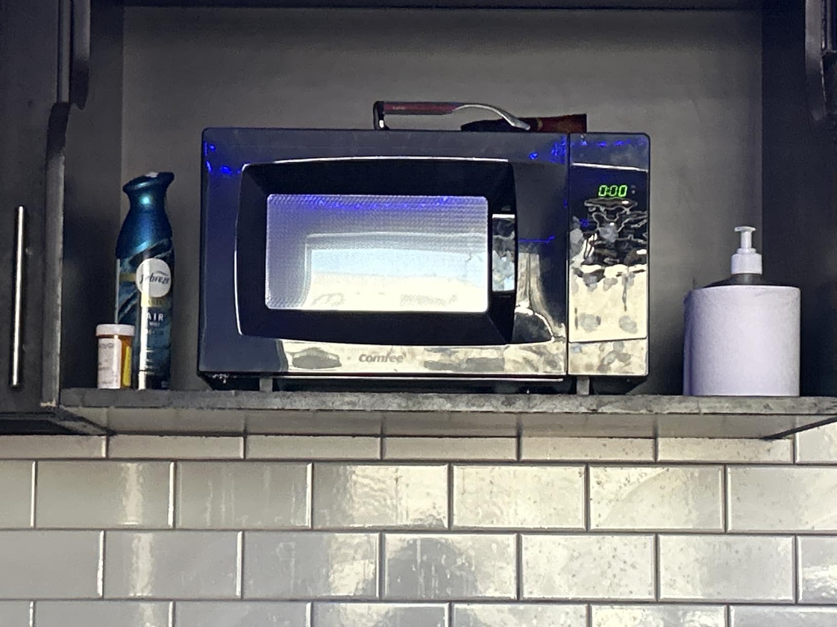 COMFEE' EM720CPL-PMB Countertop Microwave Oven with Sound On/Off, ECO Mode and Easy One-Touch Buttons, 0.7cu.ft, 700W, Black - Customer Photo 2