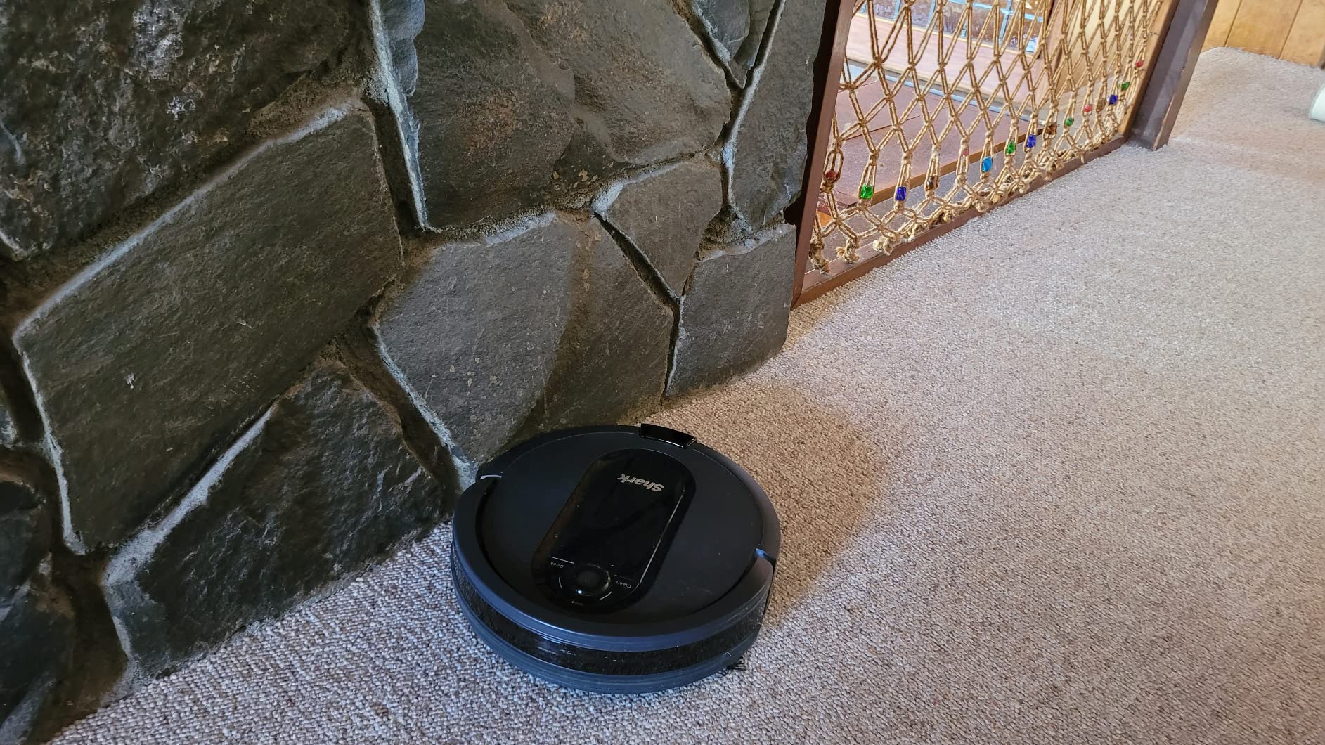 Shark AV753 ION Robot Vacuum, Tri-Brush System, Wifi Connected, 120 Min Runtime, Works with Alexa, Multi Surface Cleaning, Grey - Customer Photo 4