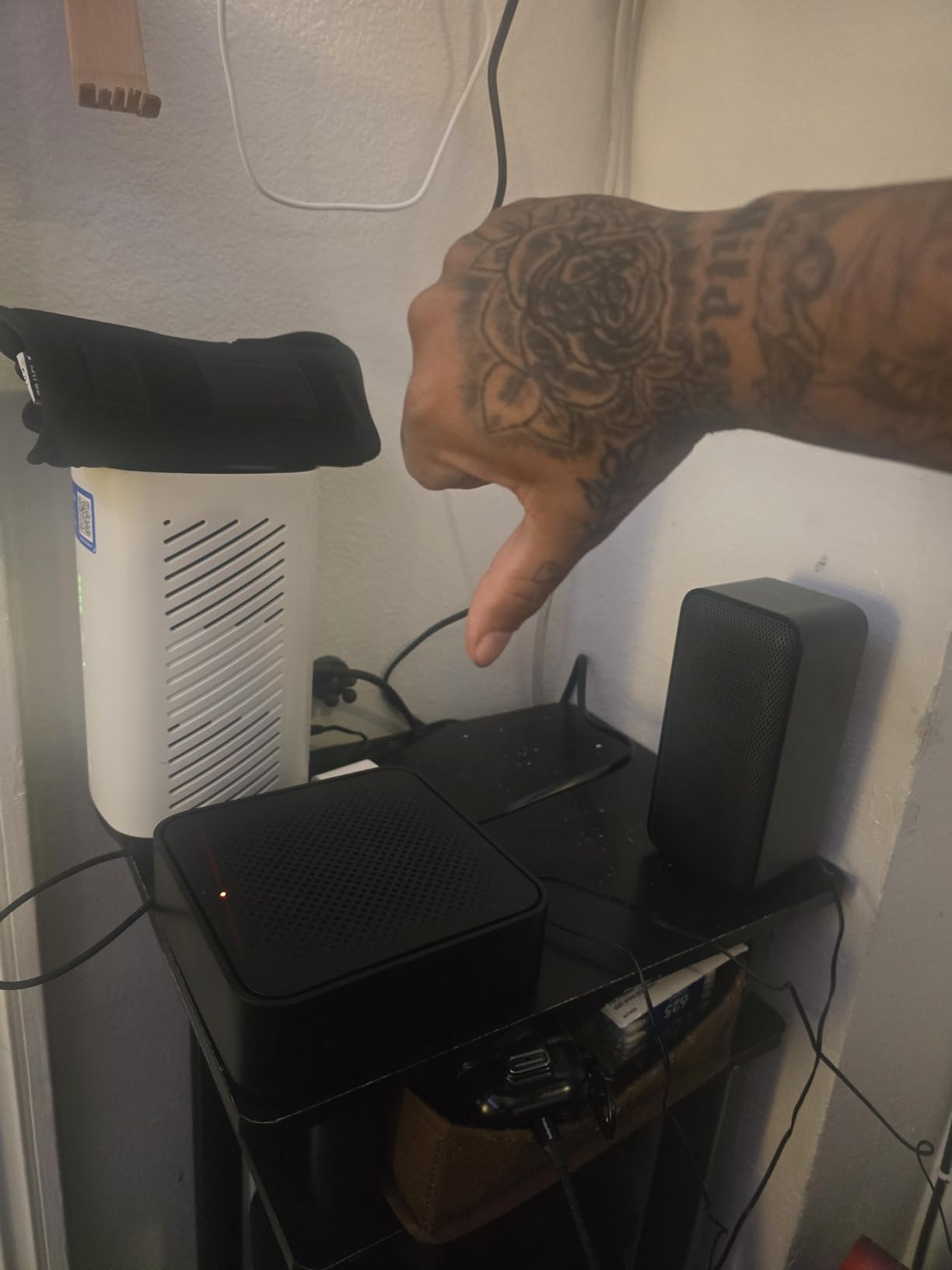 Sony HT-S40R 5.1ch Home Theater Soundbar System,black Customer Review Sony HT-S40R 5.1ch Home Theater Soundbar System,black - Customer Photo 2