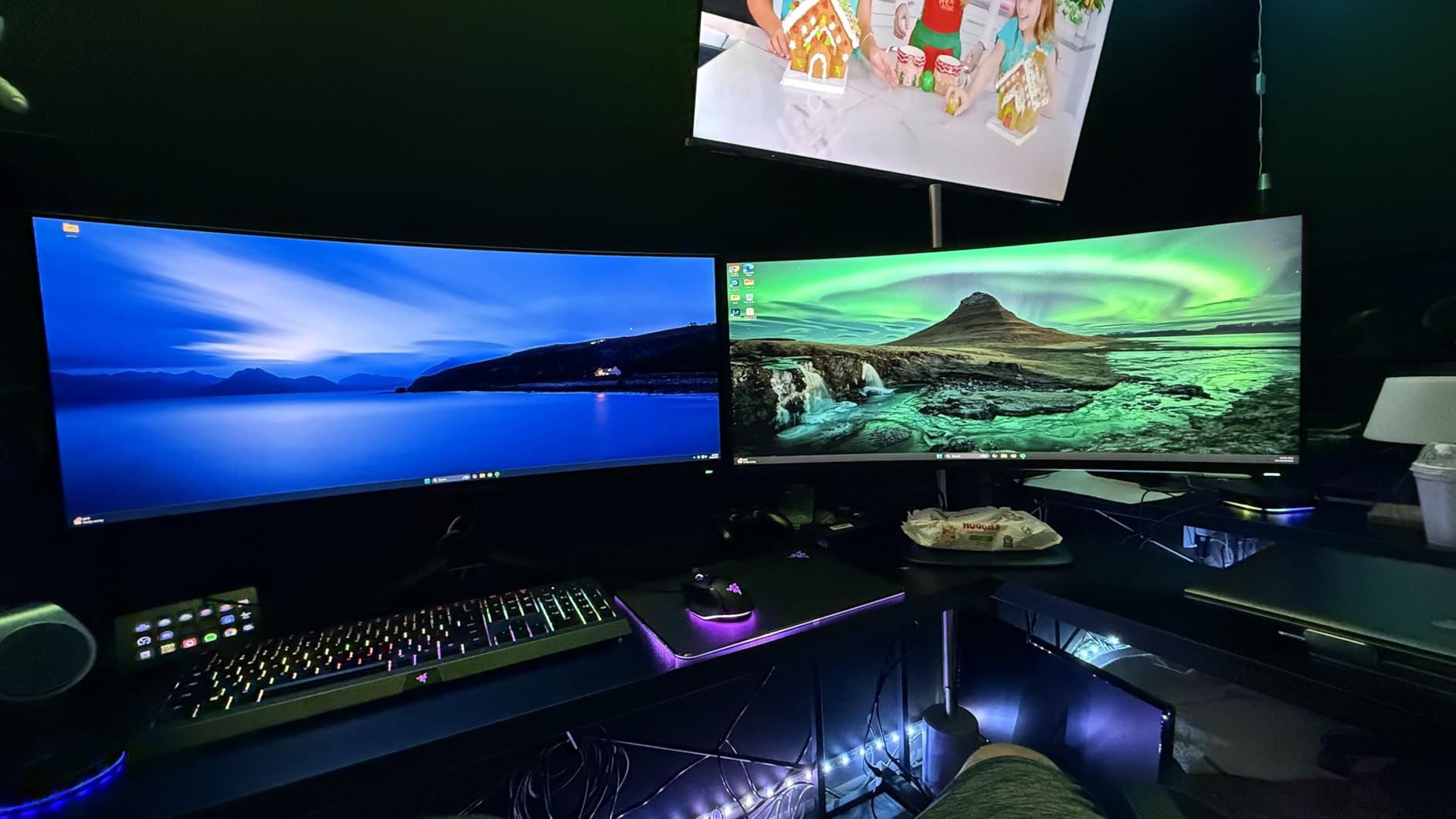 Alienware AW3423DWF Curved QD-OLED Gaming Monitor - 34-inch Quantum Dot OLED 0.1Ms 165Hz 21:9 Curved Display, 99.3% DCI-P3 Color Gamut, VESA DisplayHDR True Black 400 - Customer Photo 2