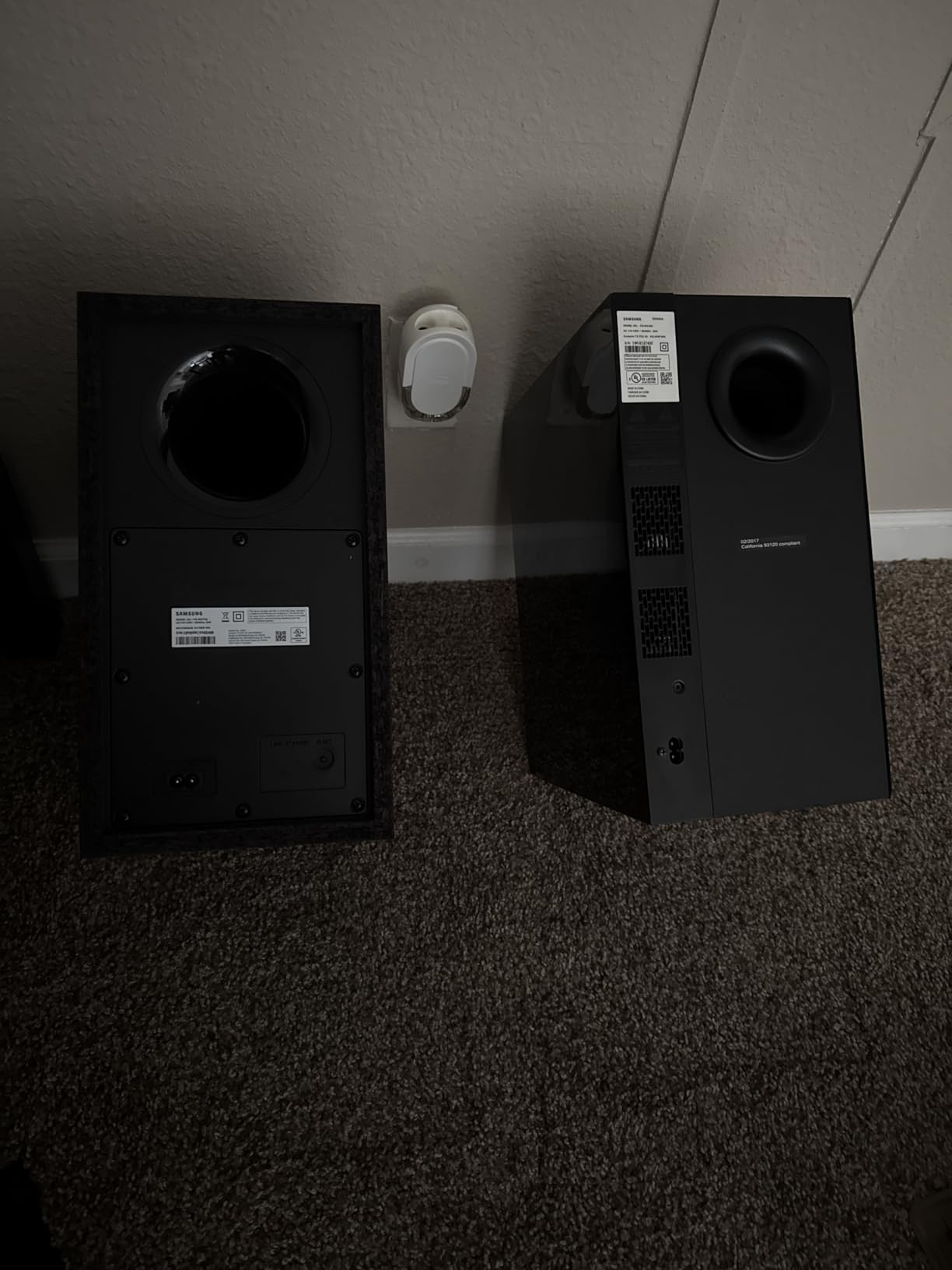 Samsung HW-C450 2.1ch Soundbar w/DTS Virtual X, Subwoofer Included, Bass Boost, Adaptive Sound Lite, Game Mode, Bluetooth, Wireless Surround Sound Compatible - Customer Photo 4