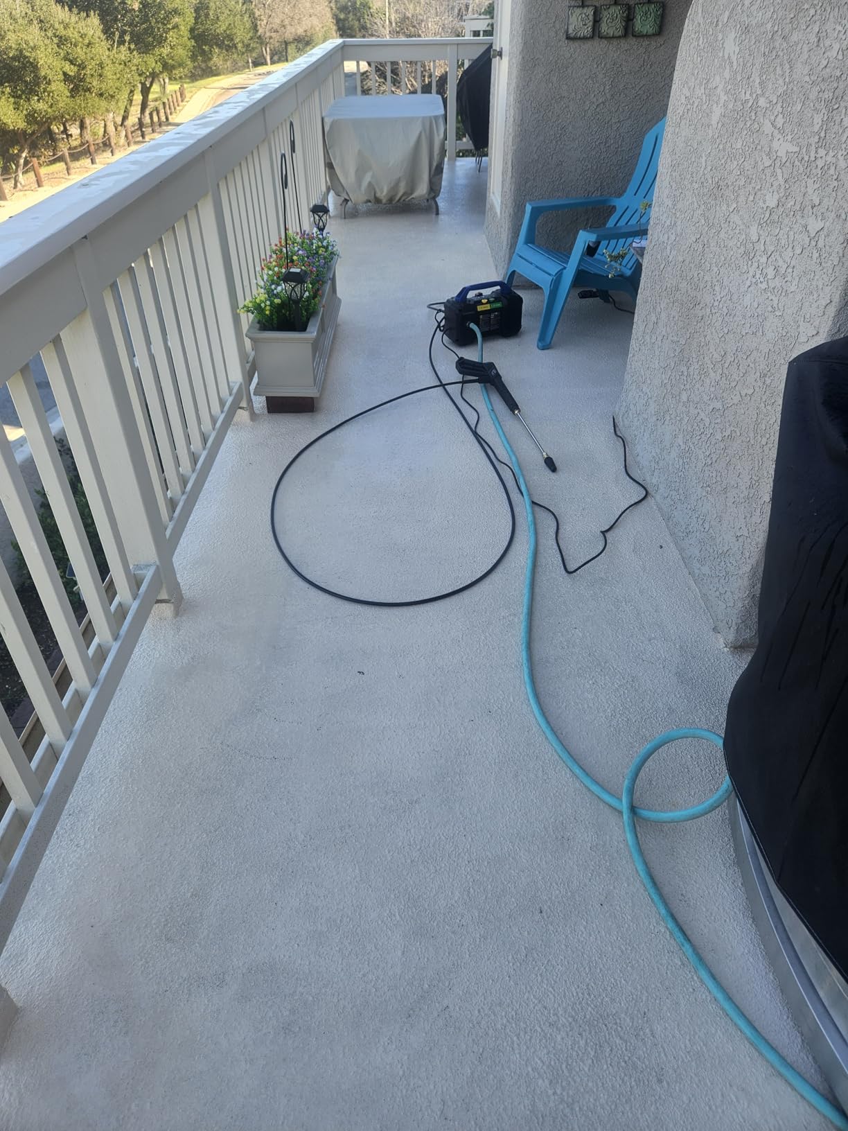 Westinghouse ePX3100v Electric Pressure Washer, 2100 Max PSI 1.76 Max GPM, Built-in Carry Handle, Detachable Foam Cannon, Pro-Style Steel Wand, 3-Nozzle Set, for Cars/Fences/Driveways/Home/Patios - Customer Photo 1