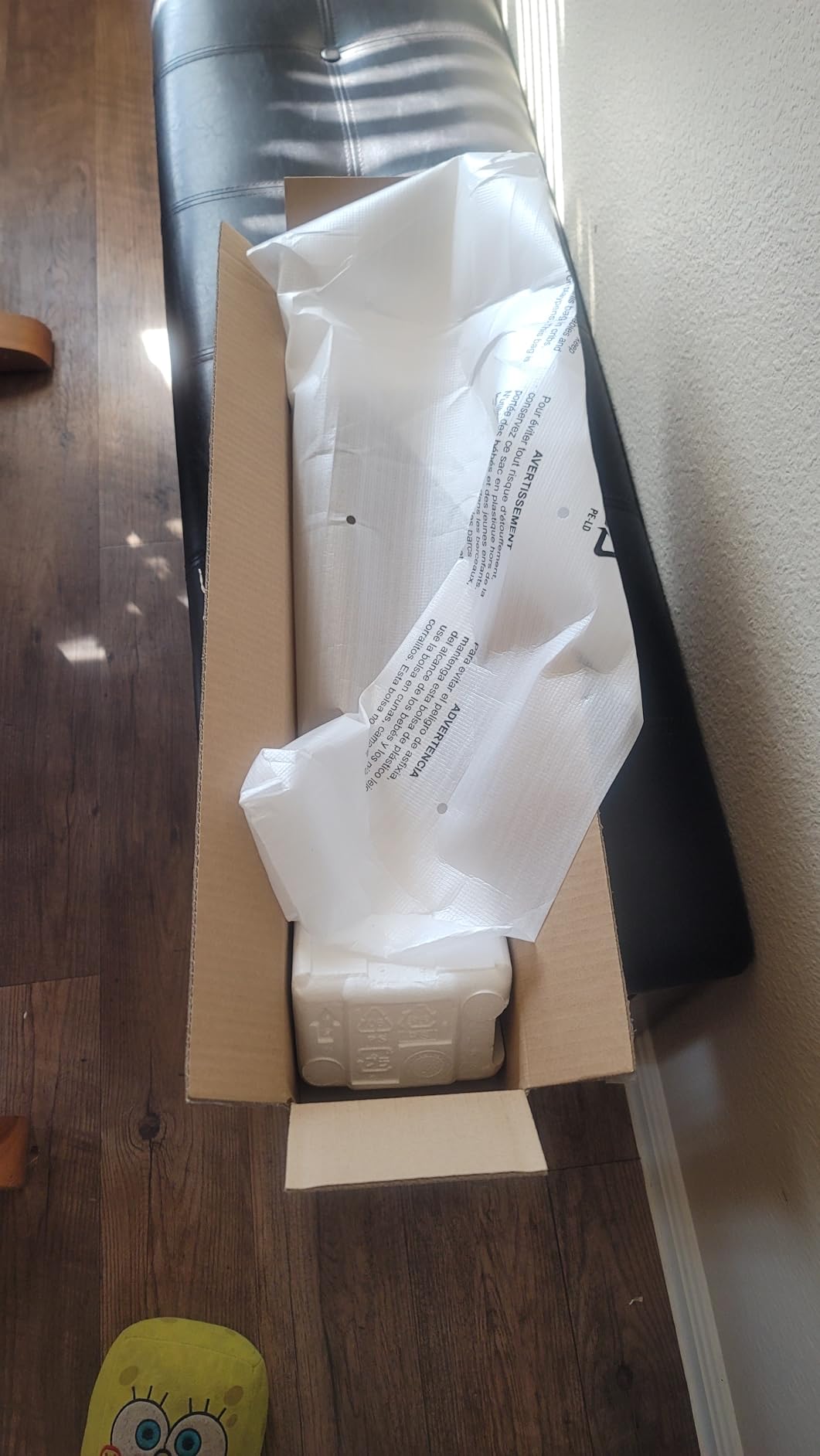 Amazon Fire TV Soundbar, 2.0 speaker with DTS Virtual:X and Dolby Audio, Bluetooth connectivity Customer Review Amazon Fire TV Soundbar, 2.0 speaker with DTS Virtual:X and Dolby Audio, Bluetooth connectivity - Customer Photo 1