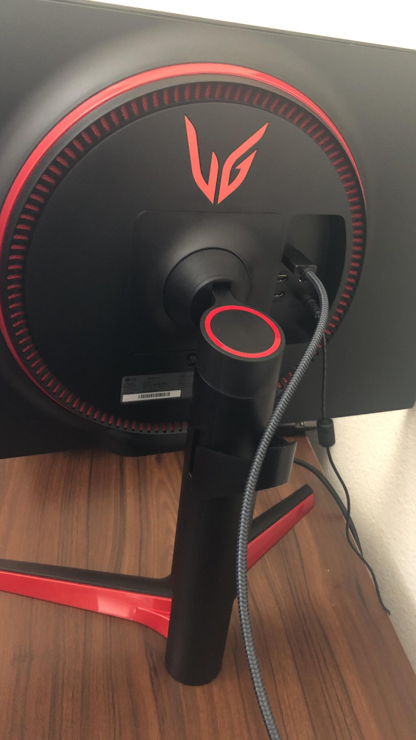 LG 32GS60QC-B Ultragear 32-inch Curved Gaming Monitor QHD (2560x1440) 180Hz 1ms 1000R AMD FreeSync HDR10 HDMIx2 DisplayPort Borderless Design Black Stabilizer DAS Crosshair FPS Counter - Black - Customer Photo 2