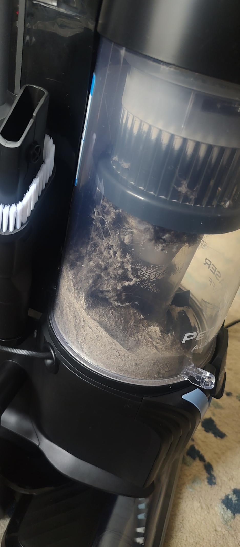 Bissell Pet Hair Eraser Allergen Lift-Off with Powerful Suction, HEPA, Tangle-Free Brush Roll, 39883 - Customer Photo 4