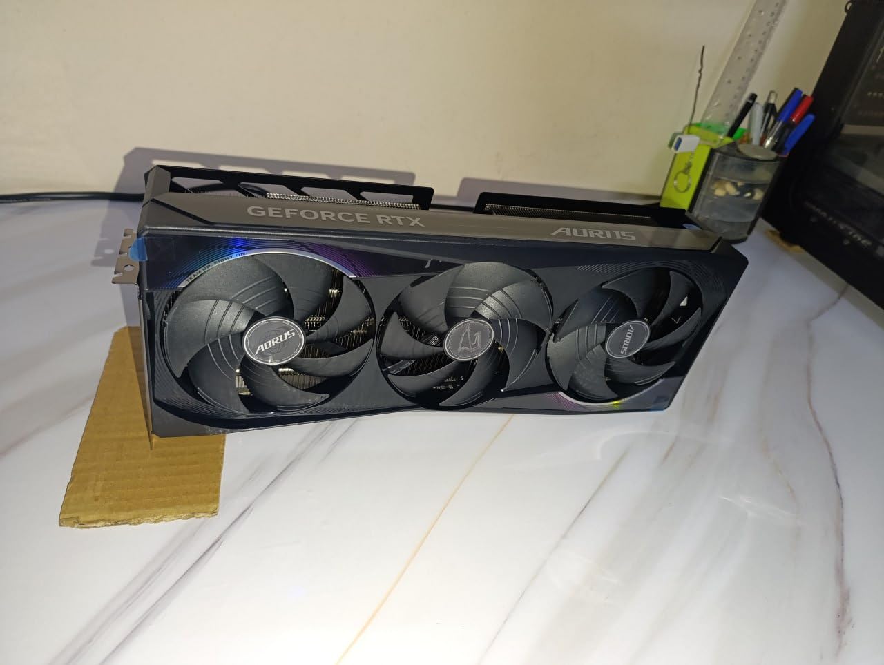 GIGABYTE GeForce RTX 5080 Gaming OC 16G Graphics Card, WINDFORCE Cooling System, 16GB 256-bit GDDR7, GV-N5080GAMING OC-16GD Video Card - Customer Photo 3