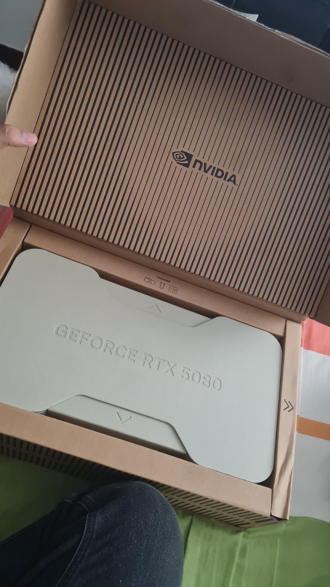 NVIDIA GeForce RTX 5080 Founders Edition - Customer Photo 2