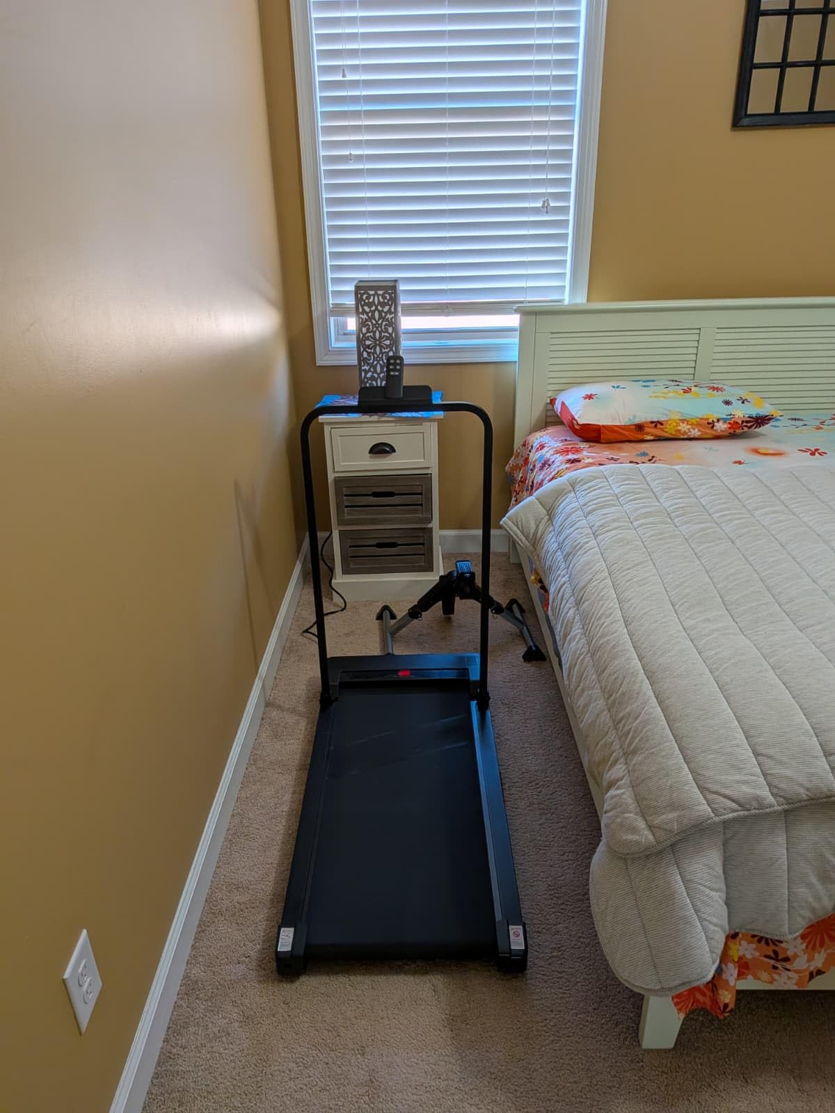 Treadmill with Incline 3-in-1 Portable Treadmills for Home Small, Incline Walking Pad Treadmill with Handle Bar, Walking Pad Foldable with 3.0HP Quiet Brushless, LED Dispay, 300LBS Capacity - Customer Photo 1